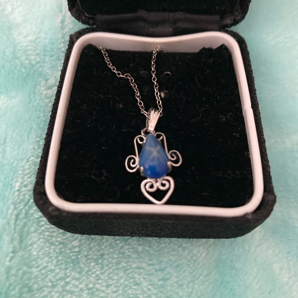 Unknown Jewelry - Elegant Blue Teardrop Pendant Necklace NWOT